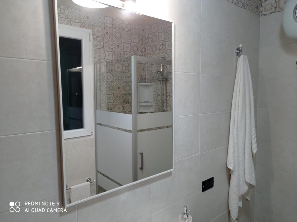 B&B Le Carrube Сава Экстерьер фото