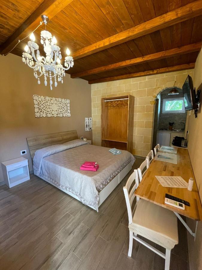 B&B Le Carrube Сава Экстерьер фото